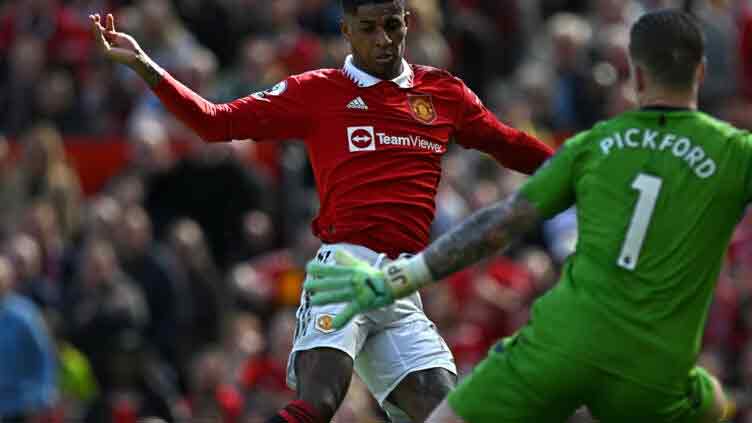 Rashford return to training gives Man Utd welcome boost