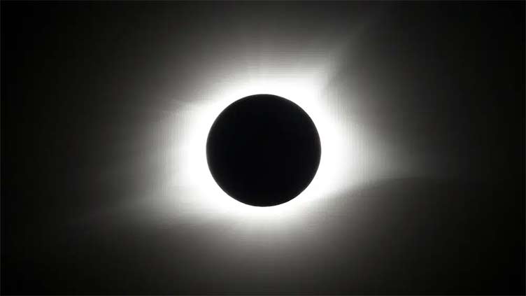 'Awesome' solar eclipse wows viewers in Australia, Indonesia