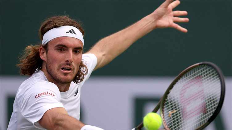 Tsitsipas sweeps into Barcelona Open semis