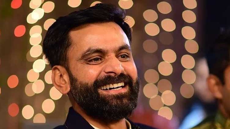 Hafeez wants people to be reason of smiles this Eid