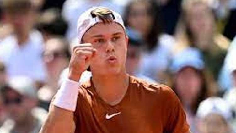 Struggling Rune saves four match points to win second straight Munich title