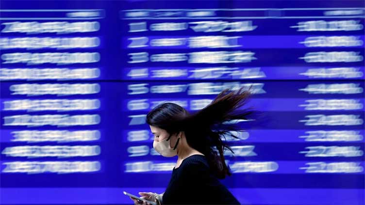 Stocks tread water ahead of earnings reality-check