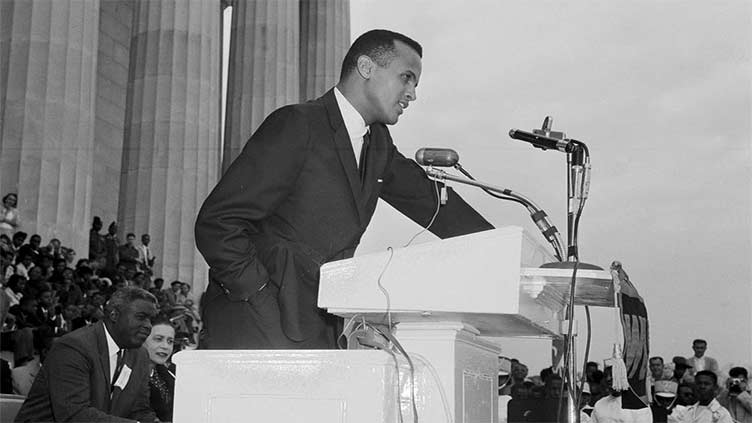 Harry Belafonte mourned by entertainment world, Biden, Obama