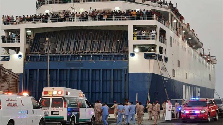 FO says 37 Pakistanis evacuated from Sudan reach Jeddah