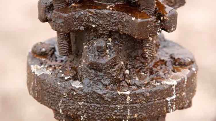 Oil prices find some support after heavy losses on US recession fears