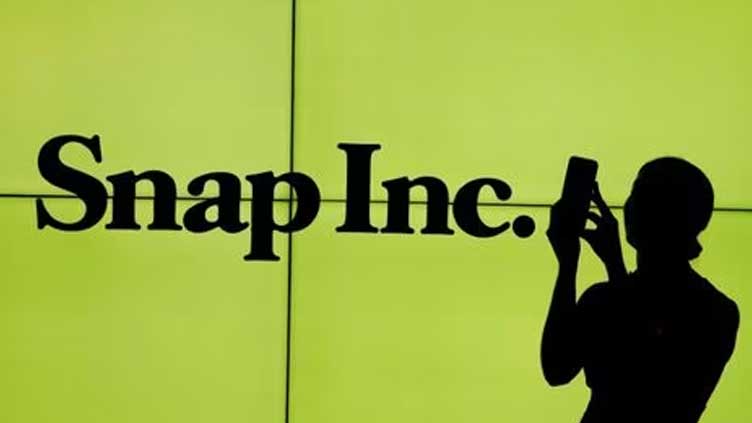 Snap misses revenue expectations, warns on second quarter outlook