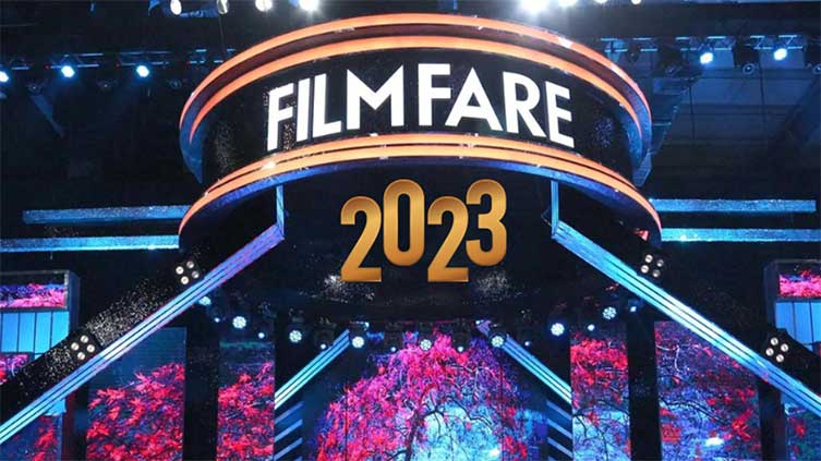 “Gangubai Kathiawadi” bags ten filmfare awards 