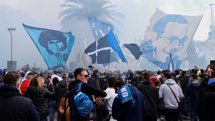 Napoli fans told not to take title party onto Vesuvius