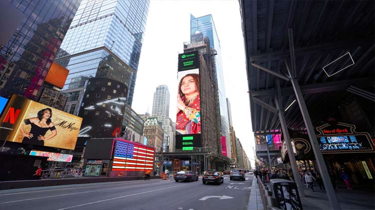 Sanam Marvi shines at the New York Times Square
