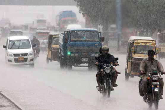 کراچی: ماہ جولائی میں کبھی بادل جم کر برسے، کبھی موسم ابر آلود رہا