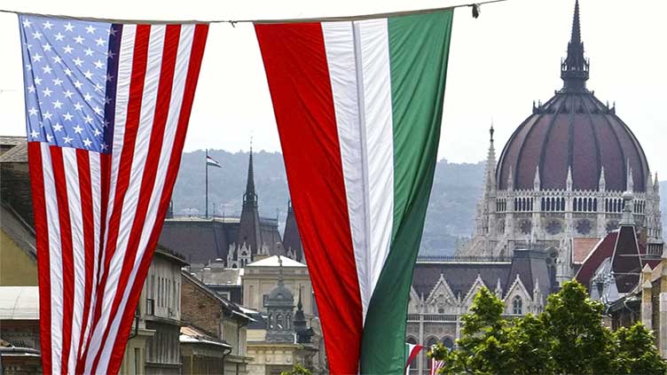 US restricts visa-free travel for Hungarian passport holders because of security concerns