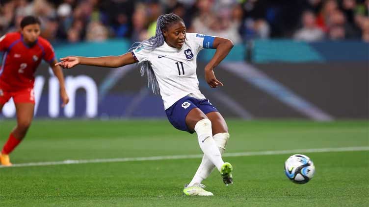 Lyon sign France forward Diani on four-year deal