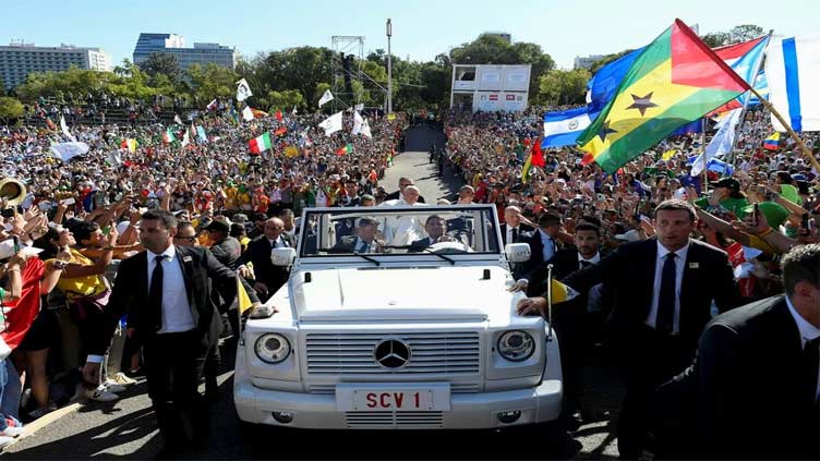 In Portugal, thousands reflect with pope on modern worries, endangered planet