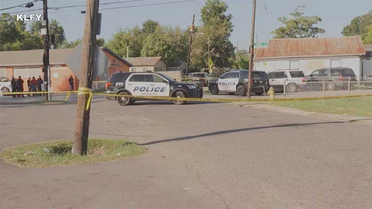 Shooting kills 2 men and a woman and wounds 2 others in Washington, DC, police chief says