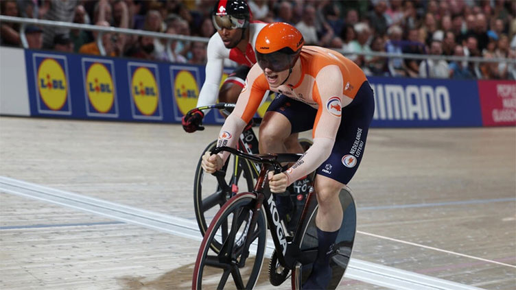 Record-breaker Lavreysen dominates cycling worlds