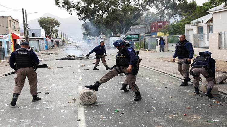 Five killed in South Africa's Cape Town amid taxi strike