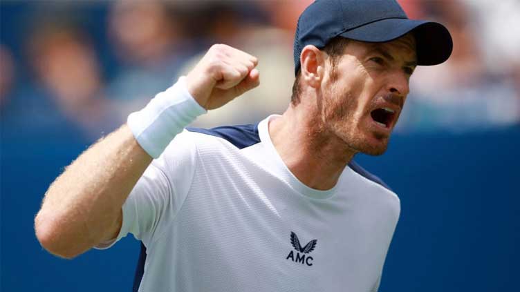 Murray and Zverev master Toronto wind to advance, Ruud wins