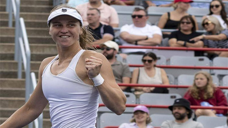 Samsonova upsets Sabalenka, Pegula holds off Gauff at Canadian Open