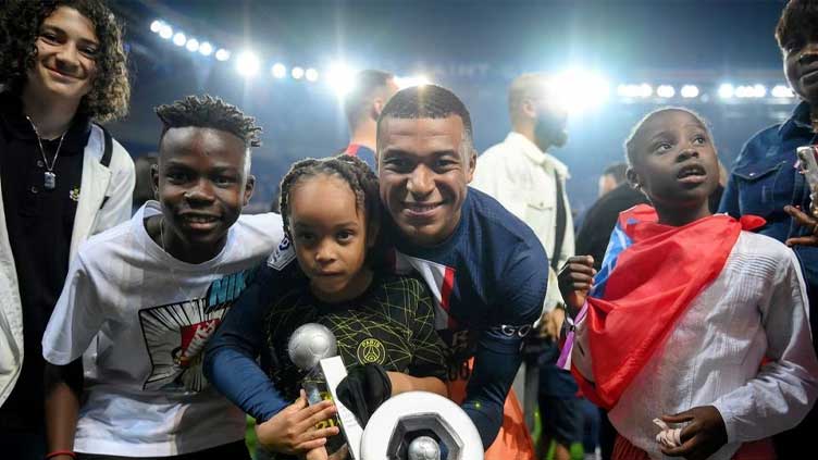 Mbappe Reinstated Into Psg First Team Squad Sports Dunya News