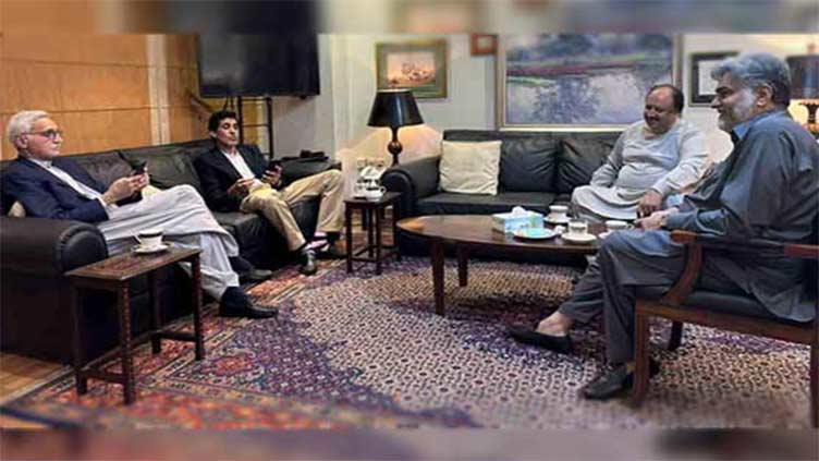 Samsaam Bukhari quits PTI, joins Tareen's IPP