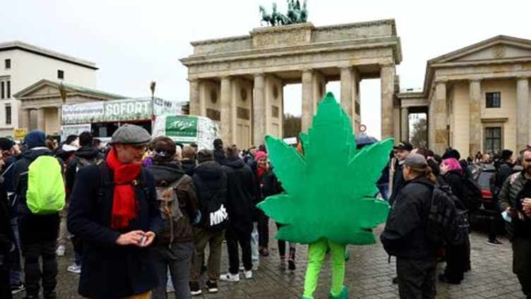 German cabinet okays landmark bill over legal cannabis use