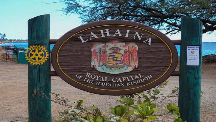 Maui tourism, an economic mainstay, sparks anger amid fire ruin