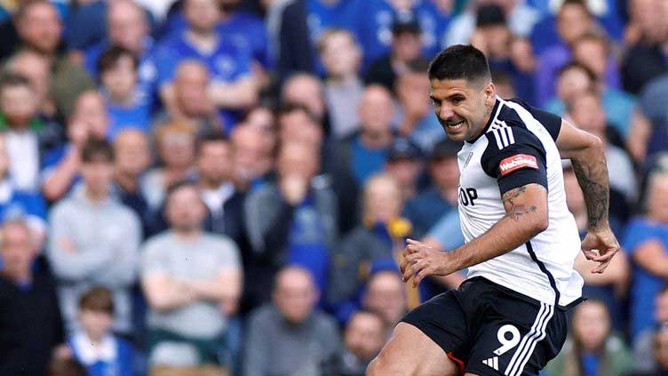 Saudi transfer target Mitrovic out of Fulham's home derby with Brentford