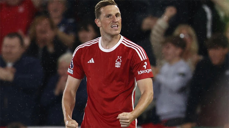 Wood strikes late as Forest sink Blades