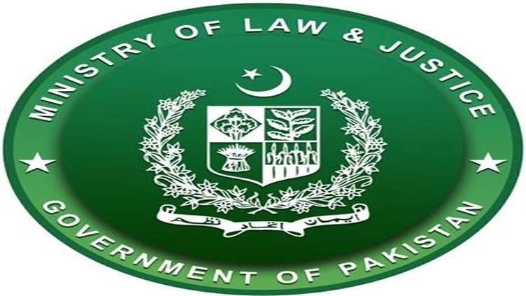 Law ministry reacts to President Alvi's tweet 