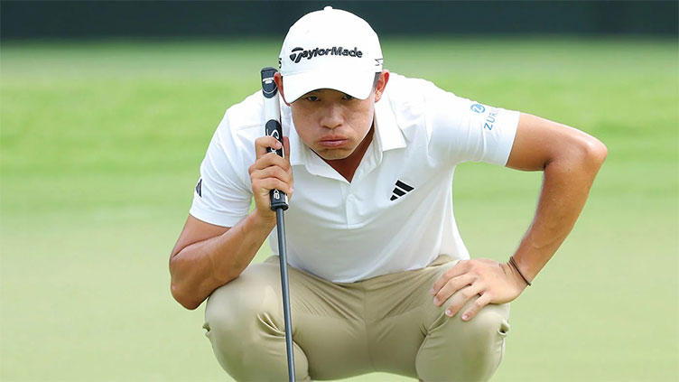 Collin Morikawa (61) vaults into 3-way lead at Tour Championship