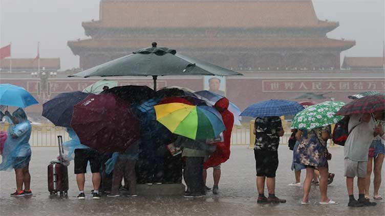 Heavy rains, floods inundate China; Hunan province sees record rain, thousands evacuated