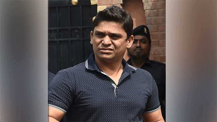 Khalid Latif, former Pakistani cricketer, on trial in Dutch MP threat case