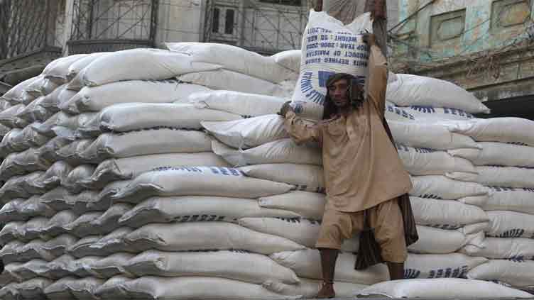 Govt to import sugar for Rs220 per kg amid rising prices