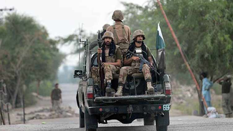 Nine soldiers martyred, 5 injured in Bannu suicide attack