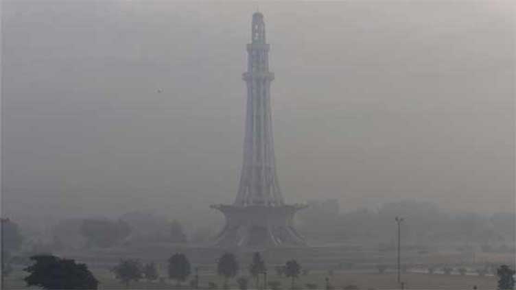 Smog persists in Lahore