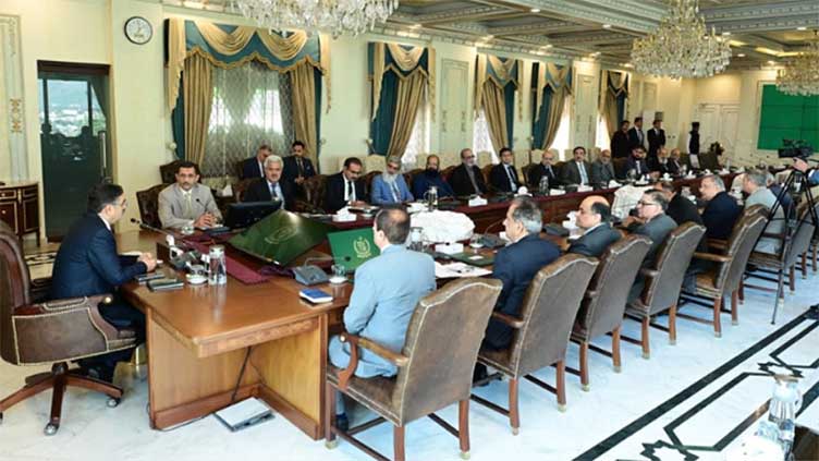 Caretaker PM calls for reforms in medical education, health sector 