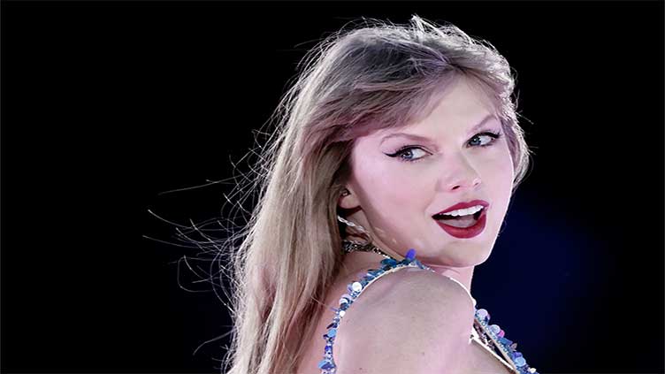 Which new award Taylor Swift has been honoured with?