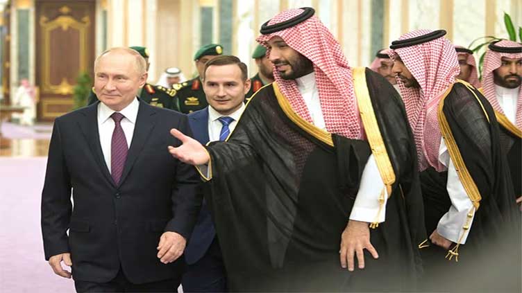 Russia and Saudi Arabia urge all OPEC+ powers to join oil cuts
