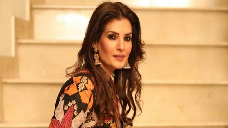 Why Lollywood diva Resham avoids marriage in showbiz industry?