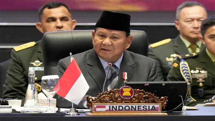 Indonesia's Prabowo expands lead over Ganjar in presidential poll
