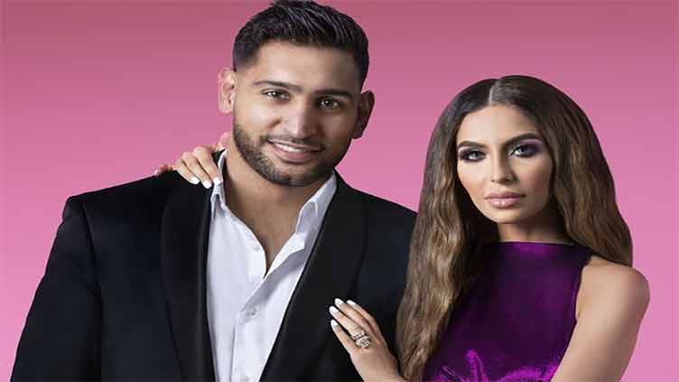 Faryal Makhdoom claps back at trolls over her attire right after Umrah