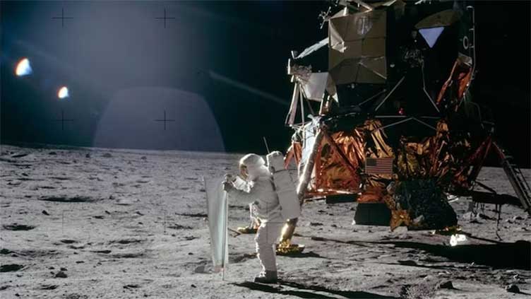 US naval lab confirms water on moon