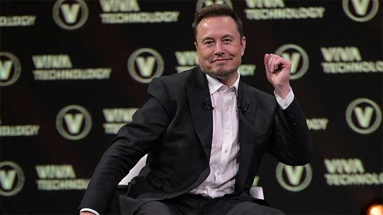 Elon Musk biographer thinks It's 'Idiotic' that he bought twitter