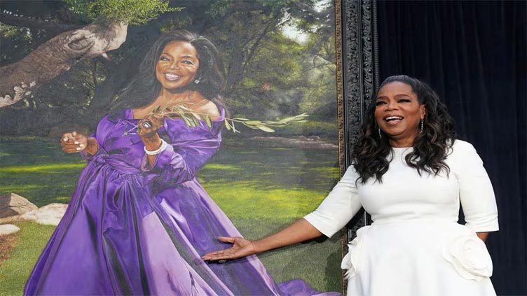 Oprah Winfrey portrait unveiled at National Portrait Gallery