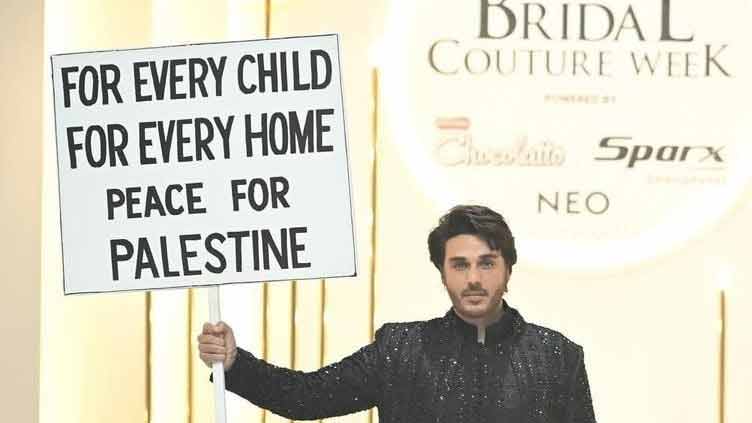 Ahsan Khan expresses solidarity for Palestinians at fashion show