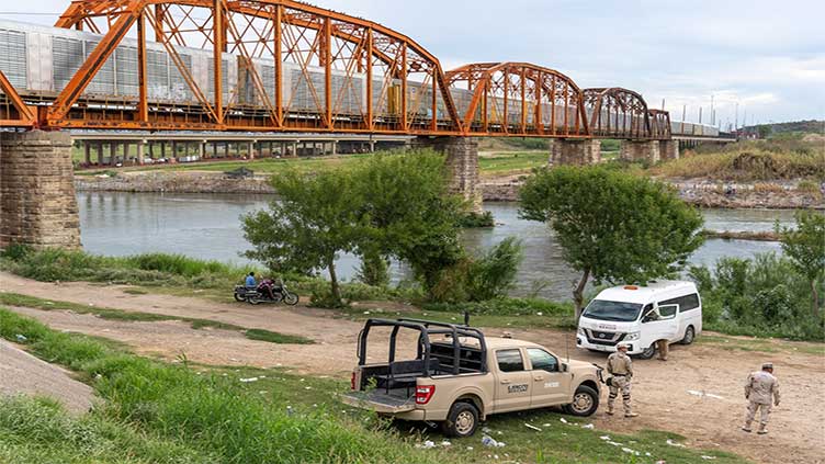 Mexican poultry farmers warn US-Mexico rail bridges closure will impact trade