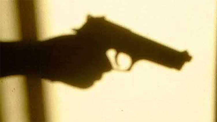 Robbers kill youth on resistance in Chunian