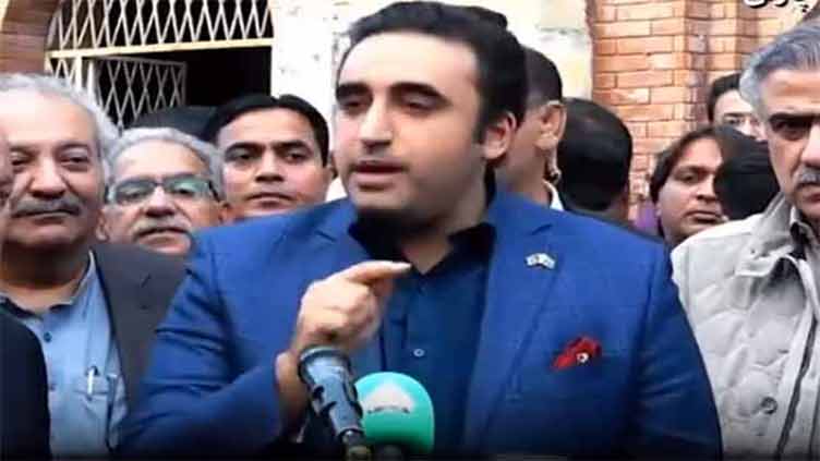 Bilawal takes a dig at Nawaz, says PPP to win Feb 8 polls 