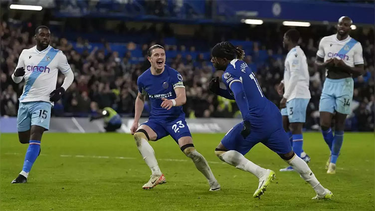 Chelsea snatch late winner against Crystal Palace