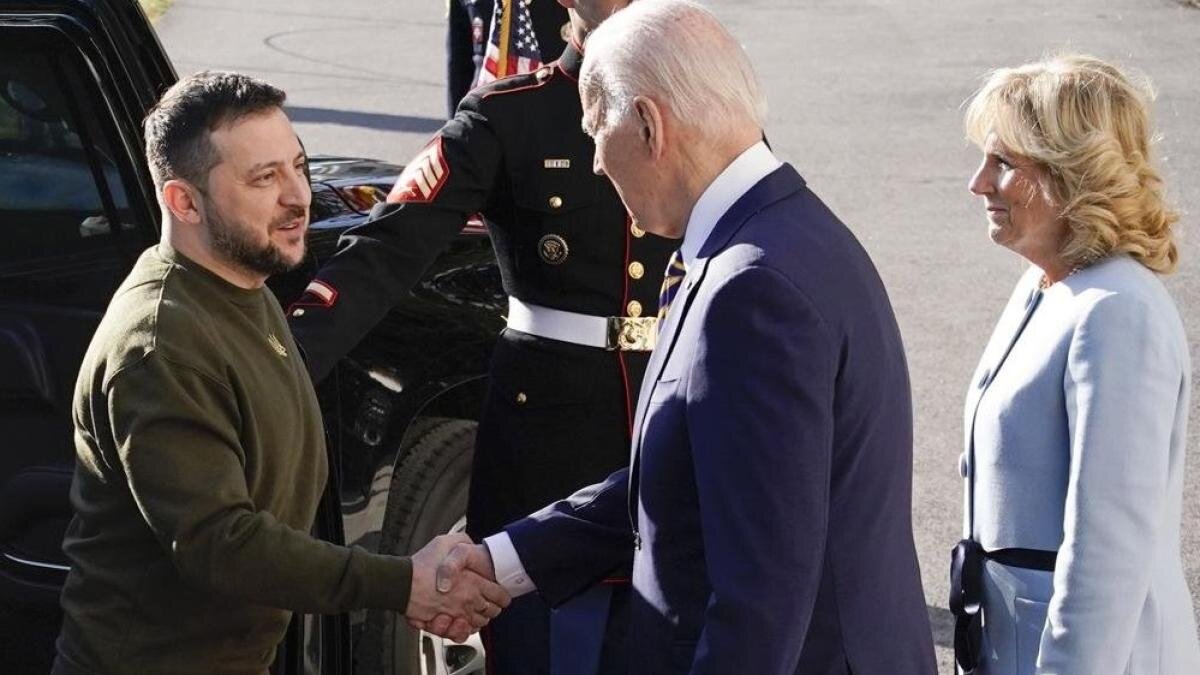 Biden to speak with Zelensky about Ukraine's requests for weapons